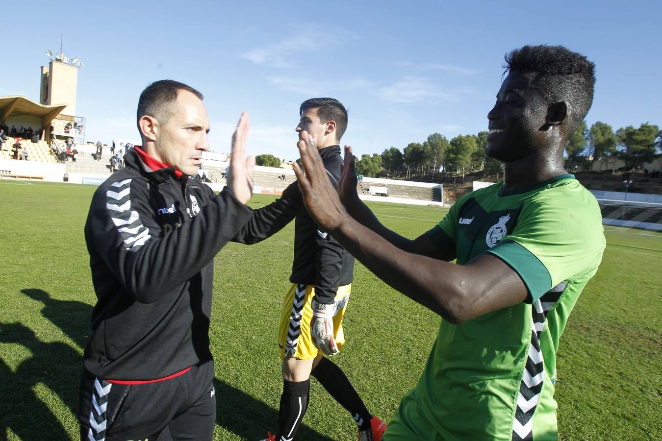 El Racing se hace fuerte