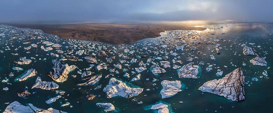 Laguna del Glaciar Jokulsarlon, Islandia. Diferentes paisajes que ya son fascinantes desde tierra, pero que se vuelven más espectaculares todavía en estas tomas aéreas