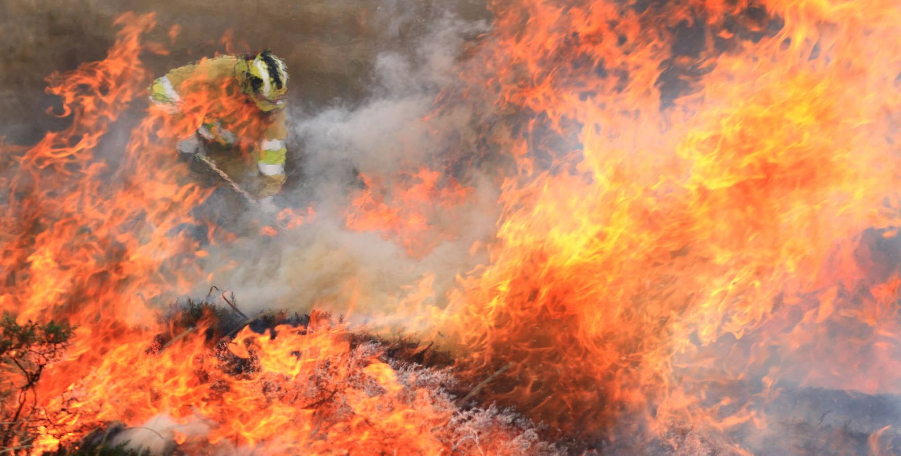 Incendio en San Martín de Hoyos en Valdeolea