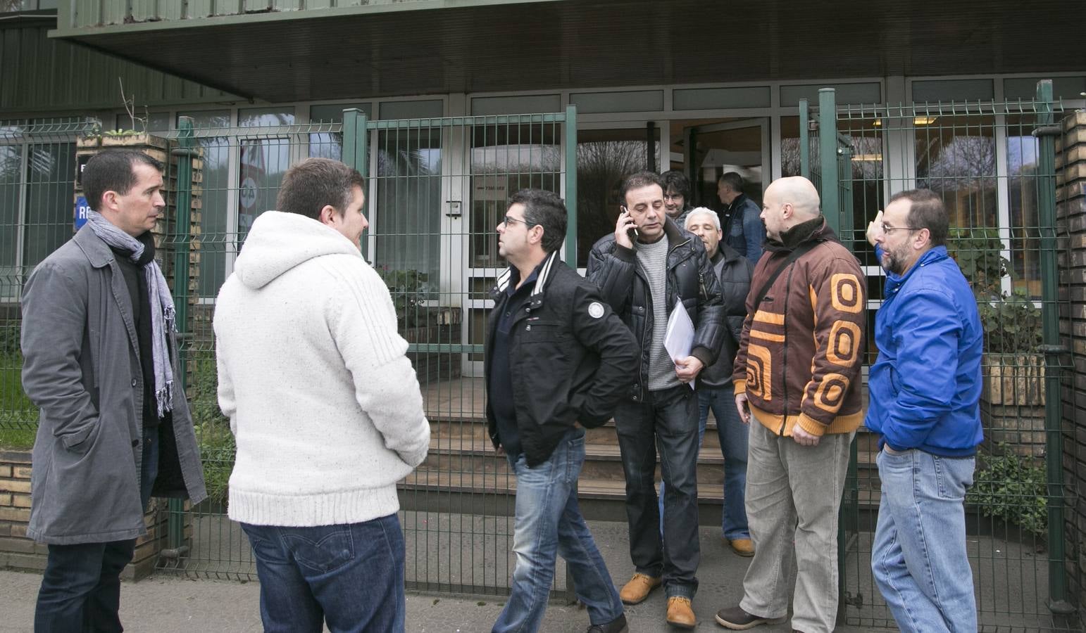 Los trabajadores de Ecomasa reciben las cartas de despido