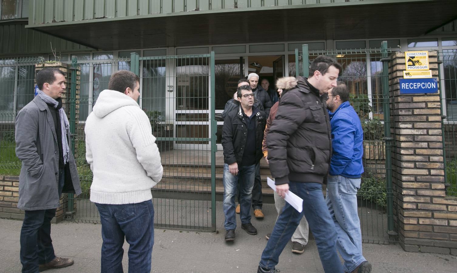 Los trabajadores de Ecomasa reciben las cartas de despido