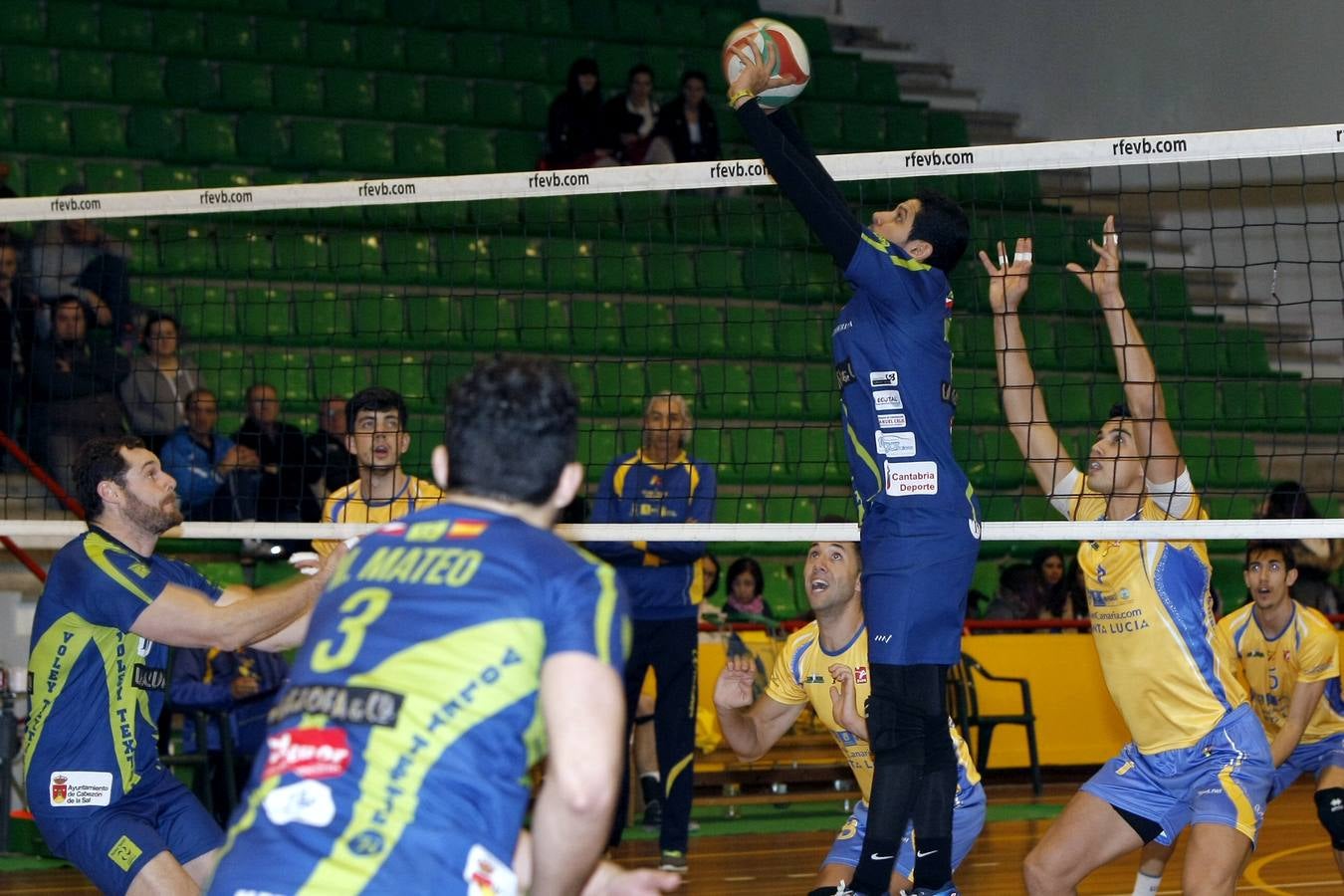 Textil Santanderina 3 - 2 Vecindarios de Gran Canaria