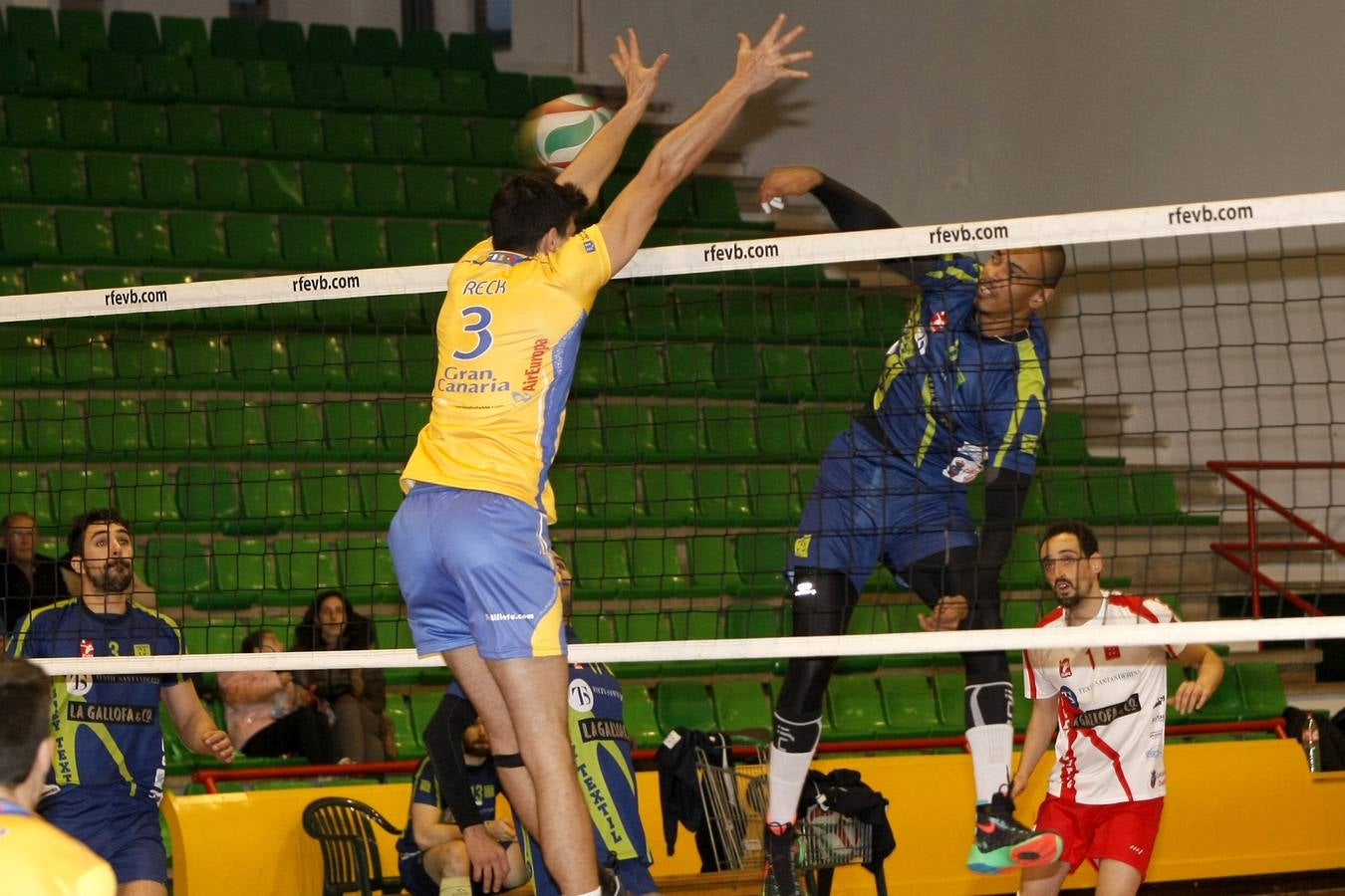 Textil Santanderina 3 - 2 Vecindarios de Gran Canaria