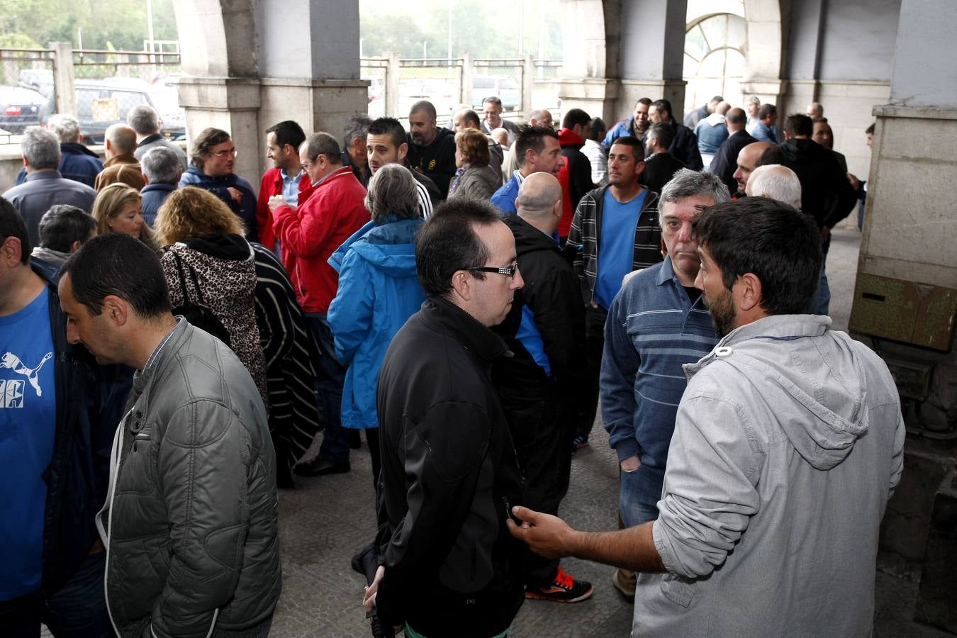 Concentración y asamblea de Sniace