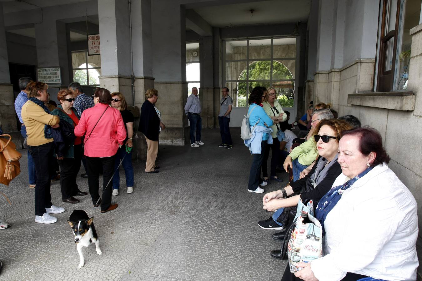 Sniace da marcha atrás en la reversión de los despidos