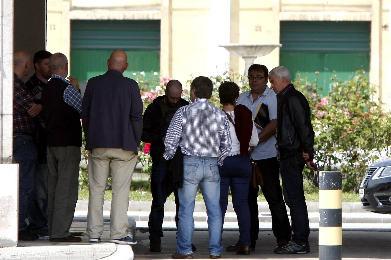 Sniace da marcha atrás en la reversión de los despidos