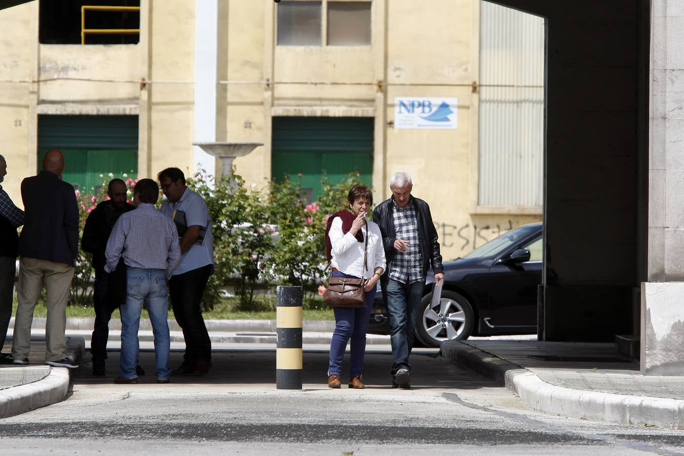 Sniace da marcha atrás en la reversión de los despidos