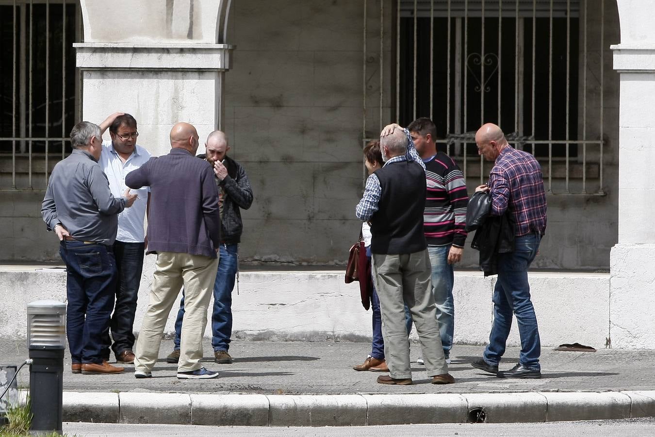 Sniace da marcha atrás en la reversión de los despidos