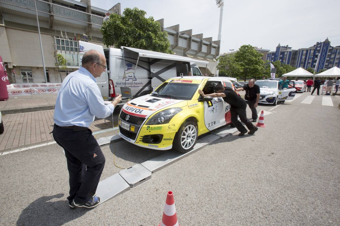 Comienza el Rally