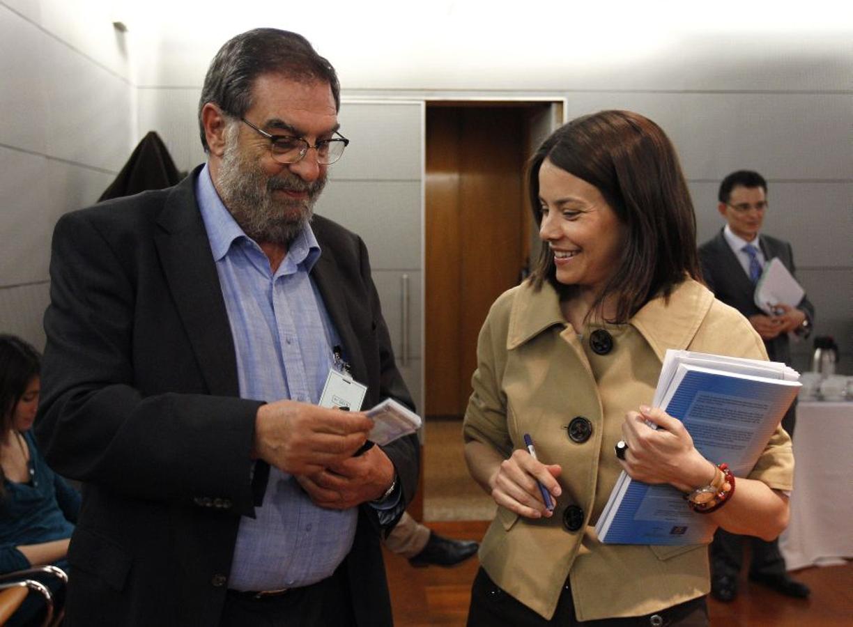 2012. La directora general del ICAA, Susana de la Sierra , y el presidente de la Academia del Cine, Enrique González Macho durante la presentación de los Presupuestos Generales del Estado de 2012 para su departamento.