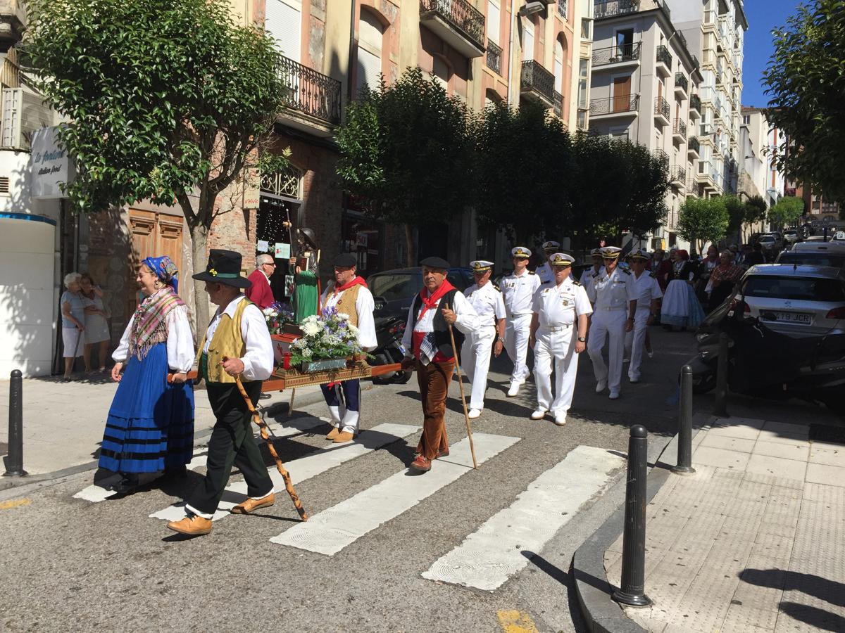 El centro gallego de Santander festeja Santiago