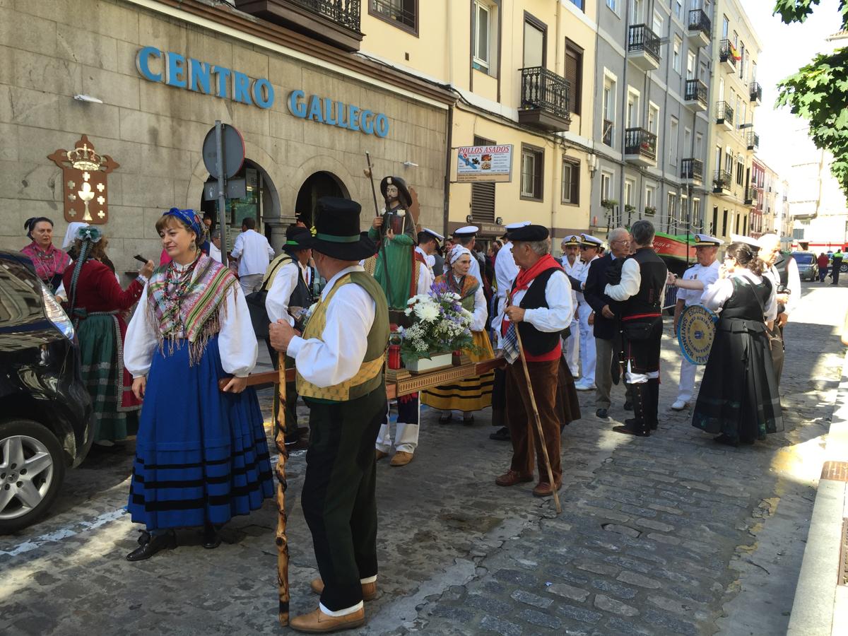 El centro gallego de Santander festeja Santiago