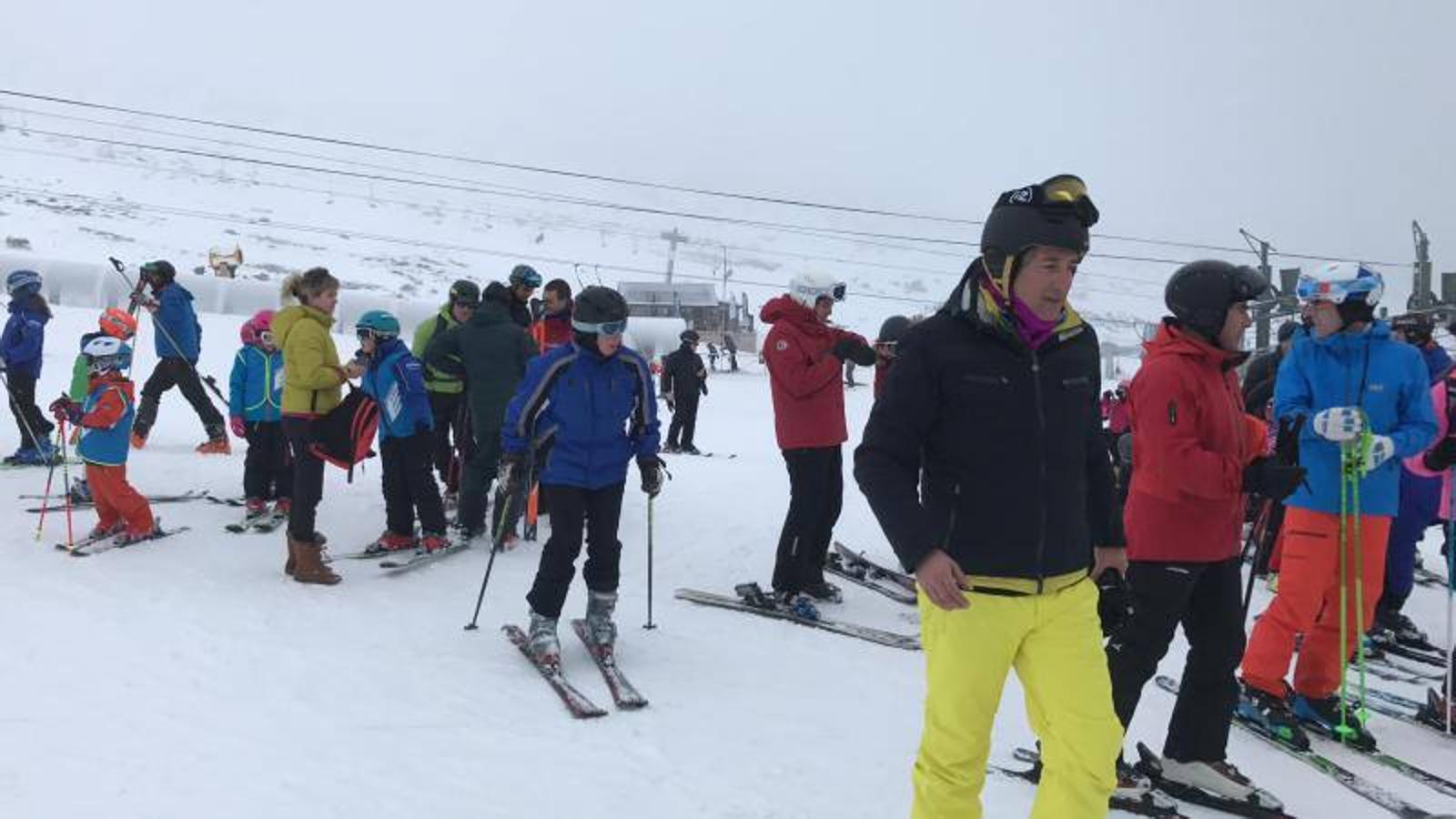 Buen ambiente en la estación de esquí de Alto Campoo