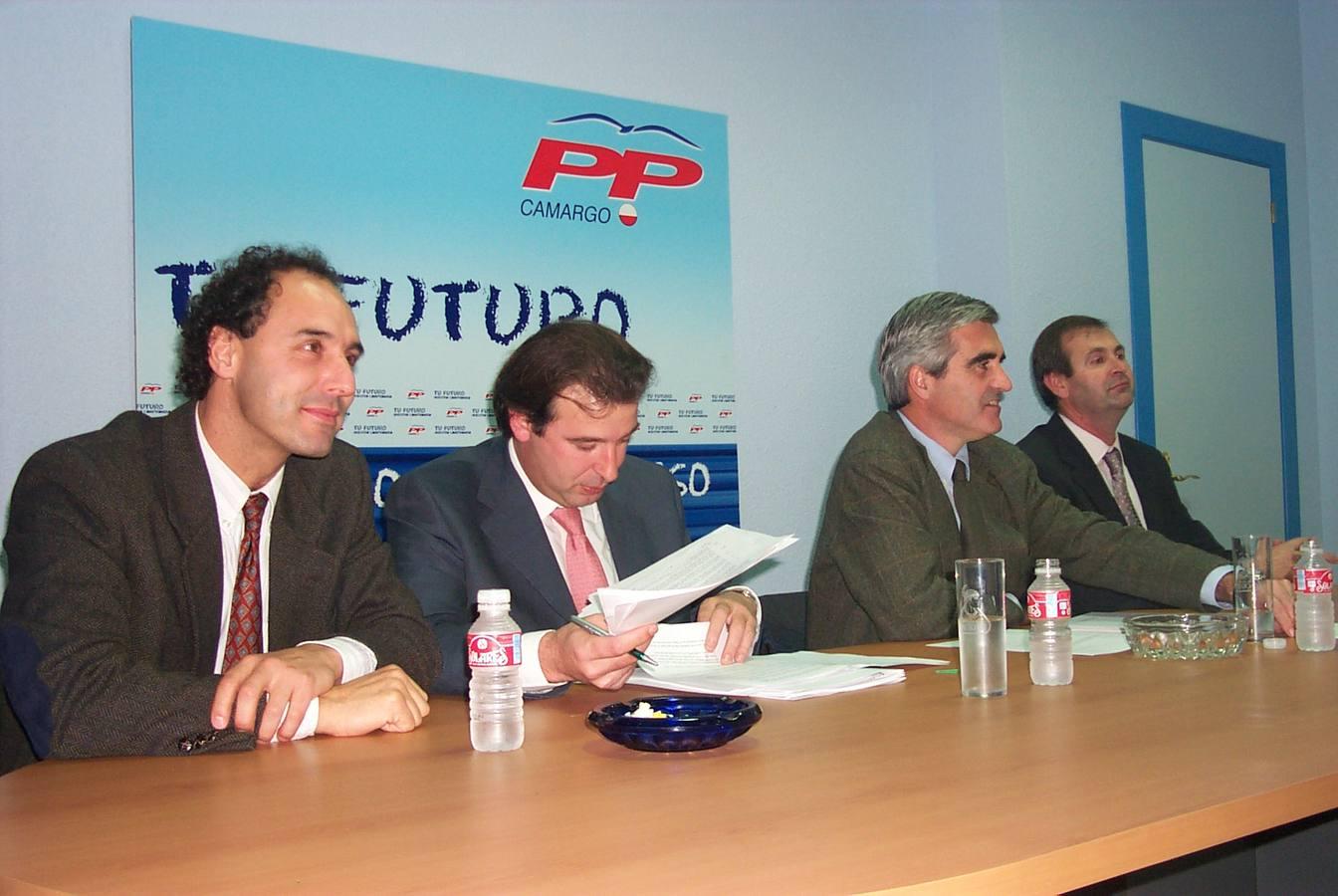 La Ejecutiva popular reunida en 2003.