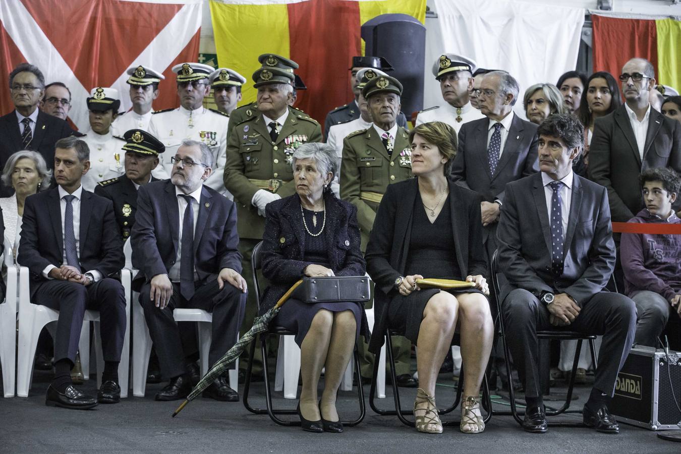 Entrega de la bandera de guerra al buque de la armada «Castilla», a cargo de Ruth Beitia