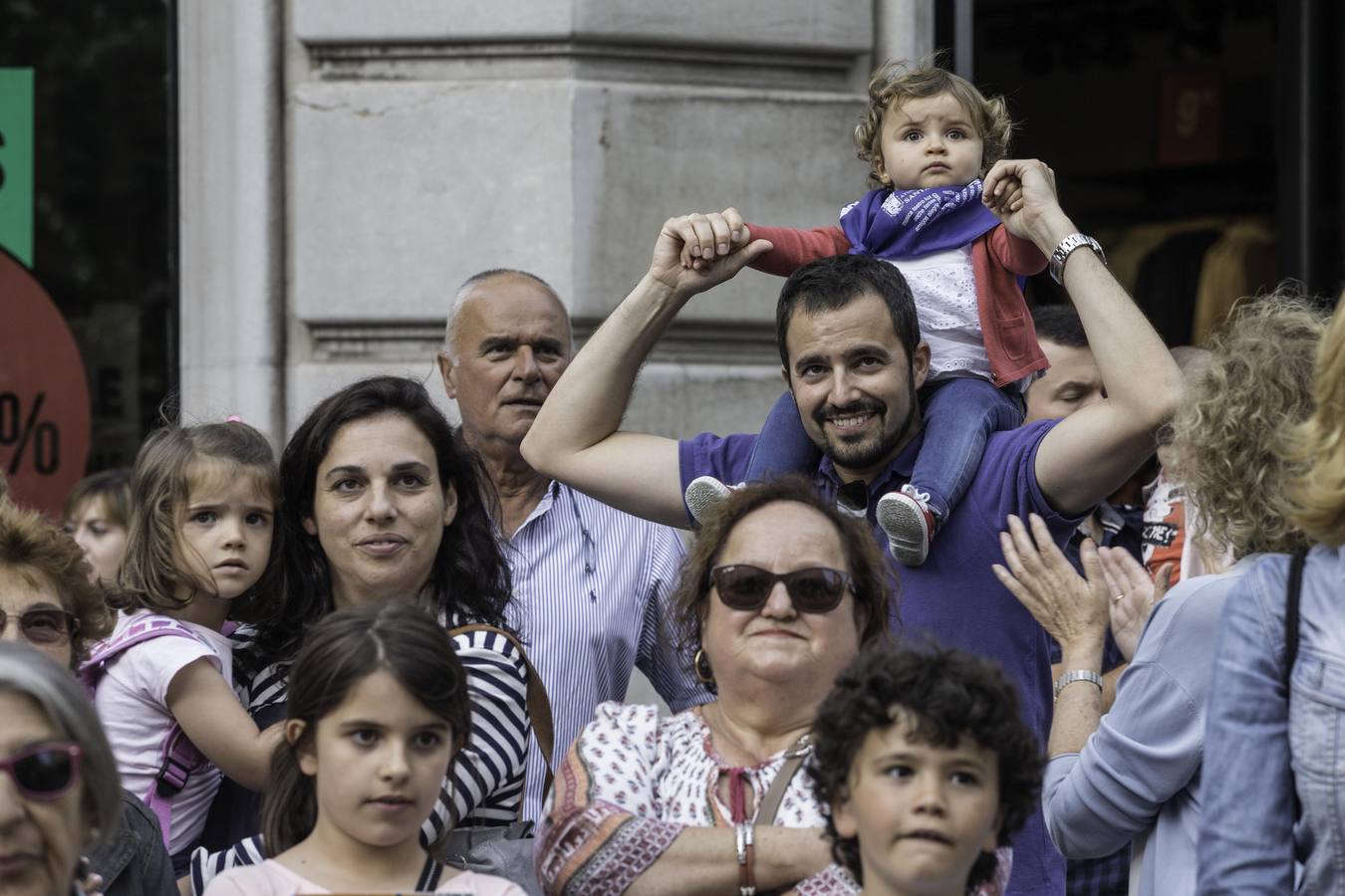 La apertura de las casetas, el chupinazo y el desfile forman parte de las fiestas de la Semana Grande de Santander