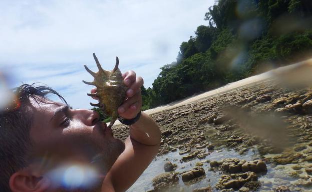 Rubén Pérez perdió veinte kilos tras pasar dos semanas en una isla desierta del sudeste asiático sin asistencia alguna