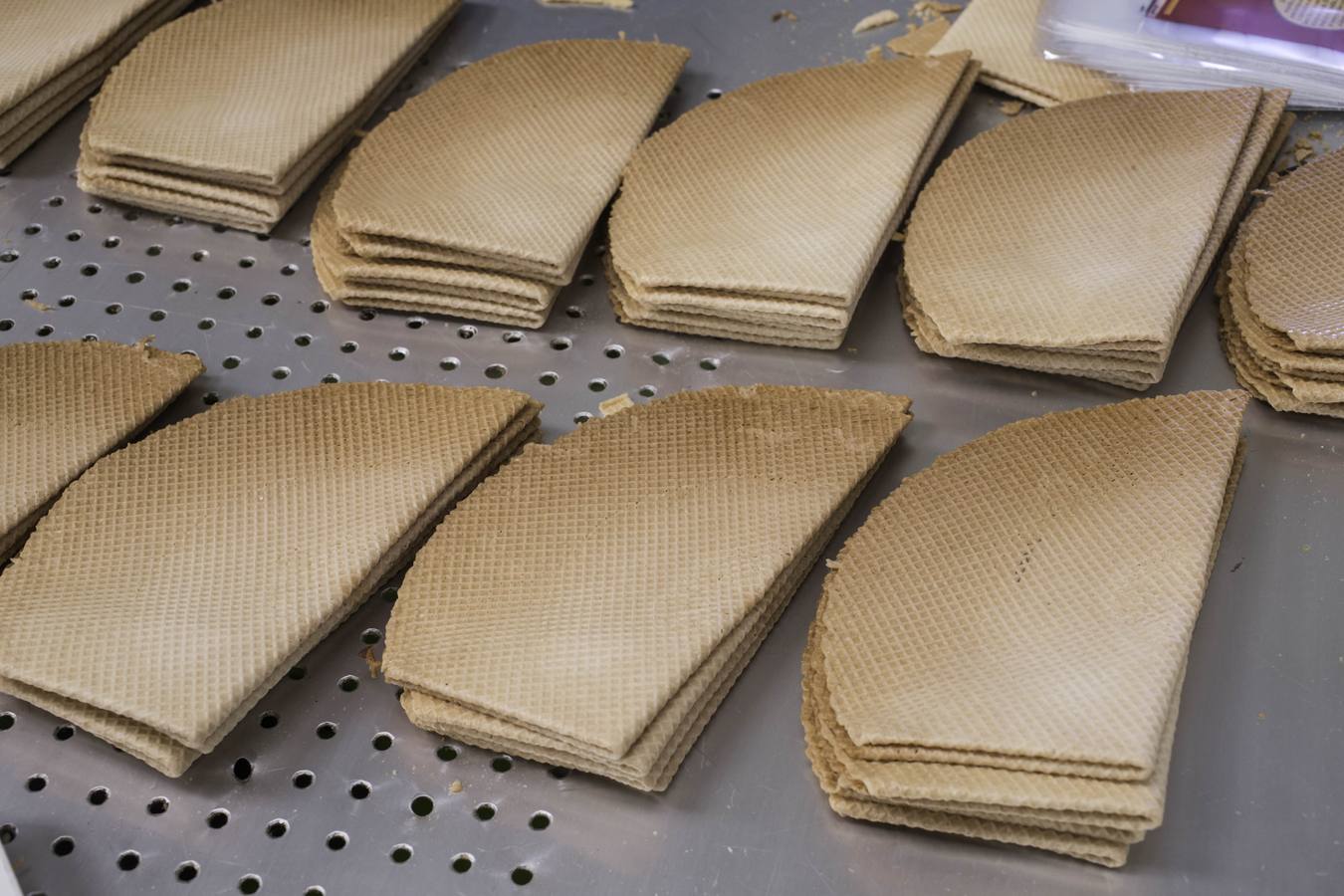 Preparando los cucuruchos