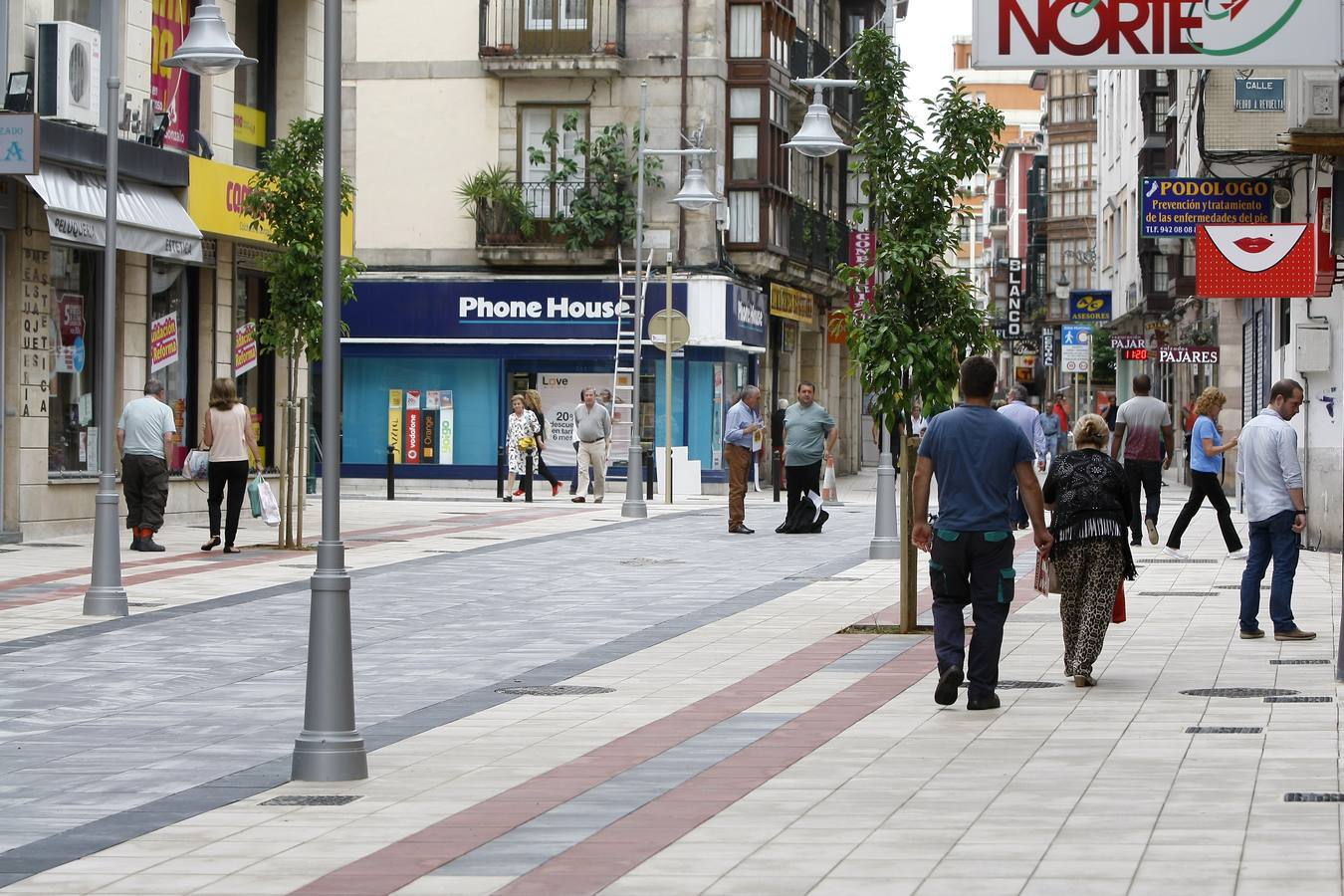 Tras las obras, este es el aspecto que presenta la calle torrelaveguense