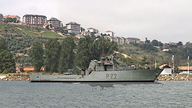 Recreación de cómo quedaría el patrullero como museo naval en la ría de San Martín. :: DM