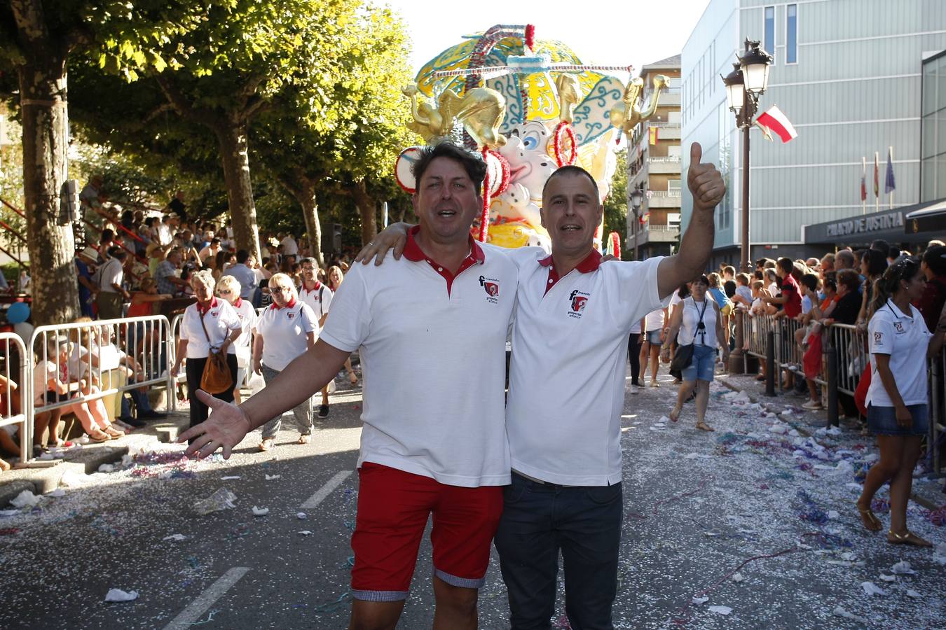 La carroza de Francis 2 se hace con el triunfo en la gala torrelaveguense