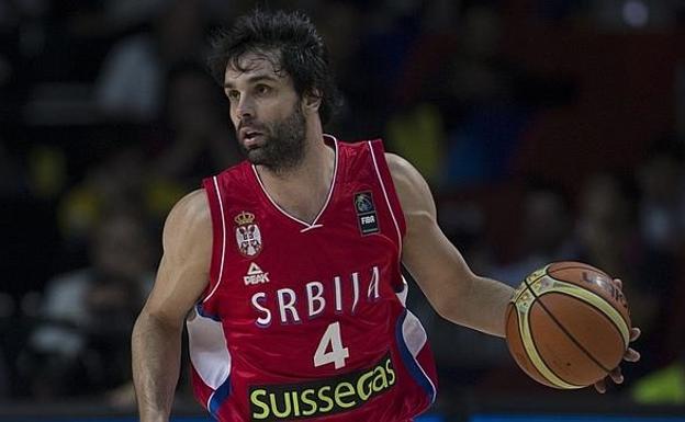 Milos Teodosic, base de la selección serbia. 