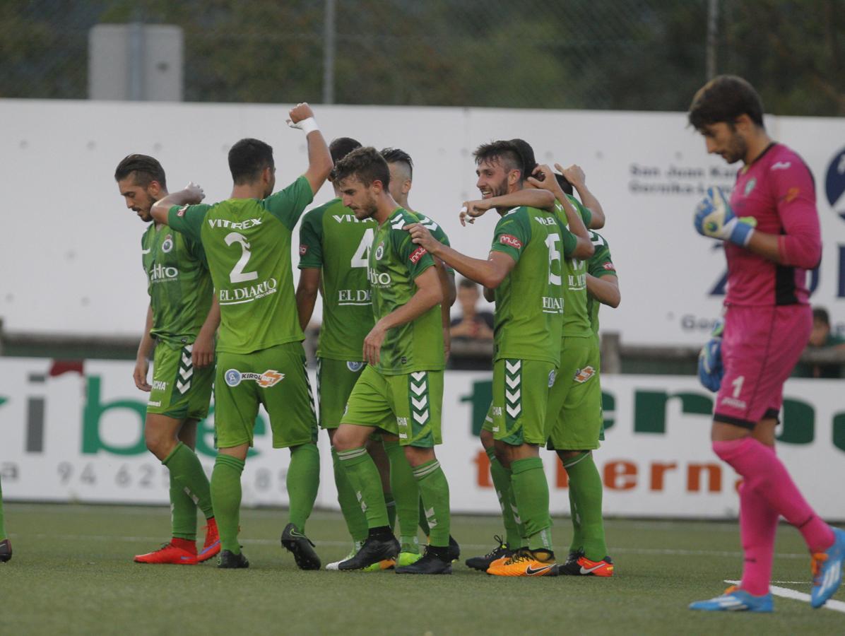 Las mejores imágenes del Gernika-Racing (1-3)