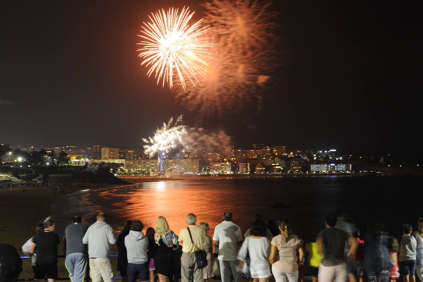 Fuego y luz para despedir el verano en Santander