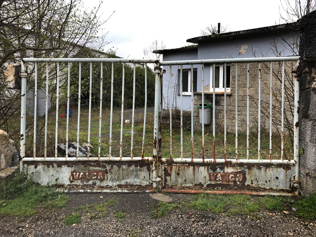 Así está la fábrica abandonada de Valca