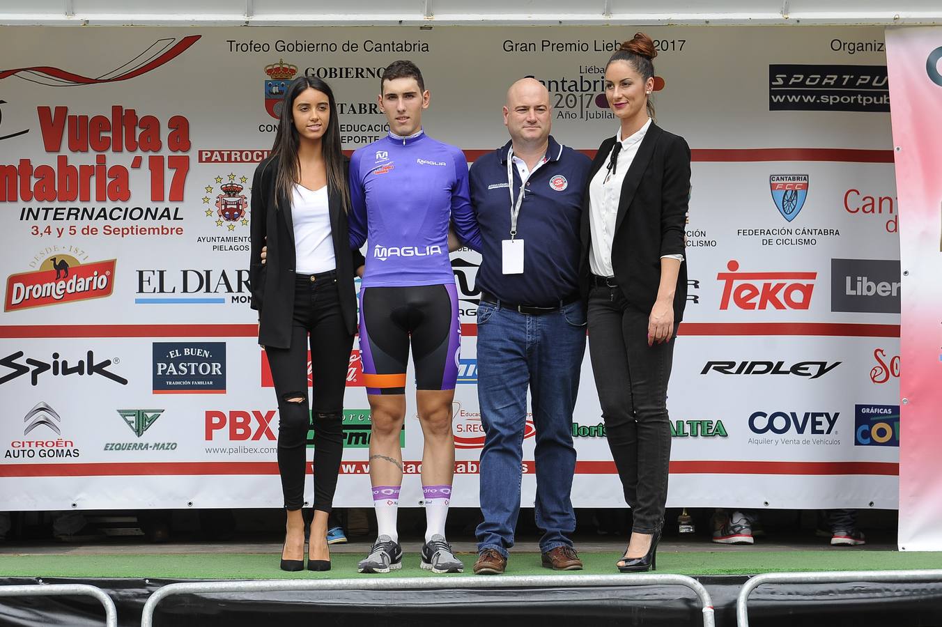 Christofer Robin del Quick Step-Telco’m Gimex ha sido el vencedor de la primera etapa de la Vuelta a Cantabria sub23/Elite que ha arrancado este domingo en Santander con una contrareloj y en un escenario único, la cuesta de la Atalaya