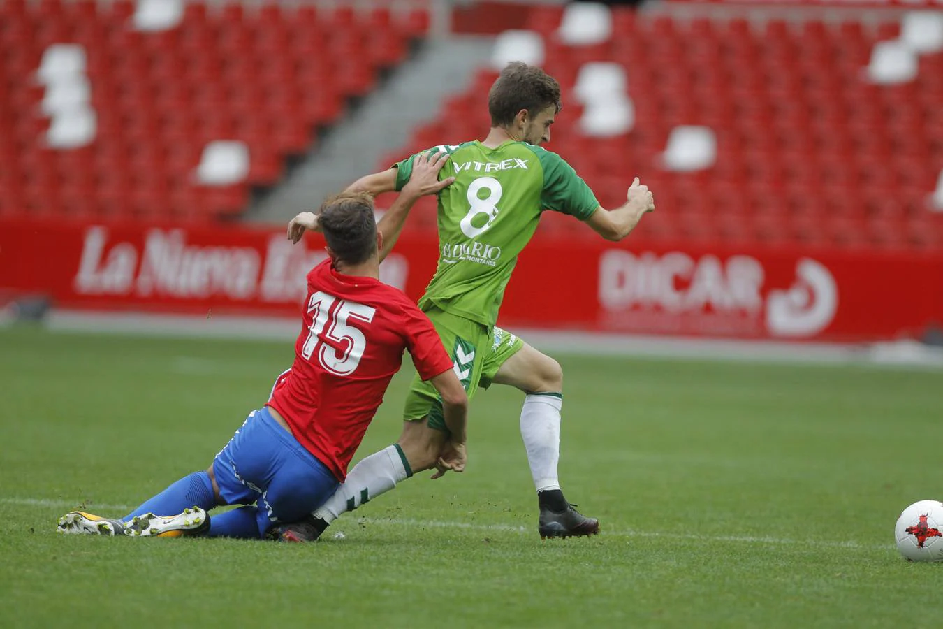 Un mal Racing cae justamente ante el Sporting B por 3-1 y suma su tercera derrota seguida fruto de sus numerosas imprecisiones