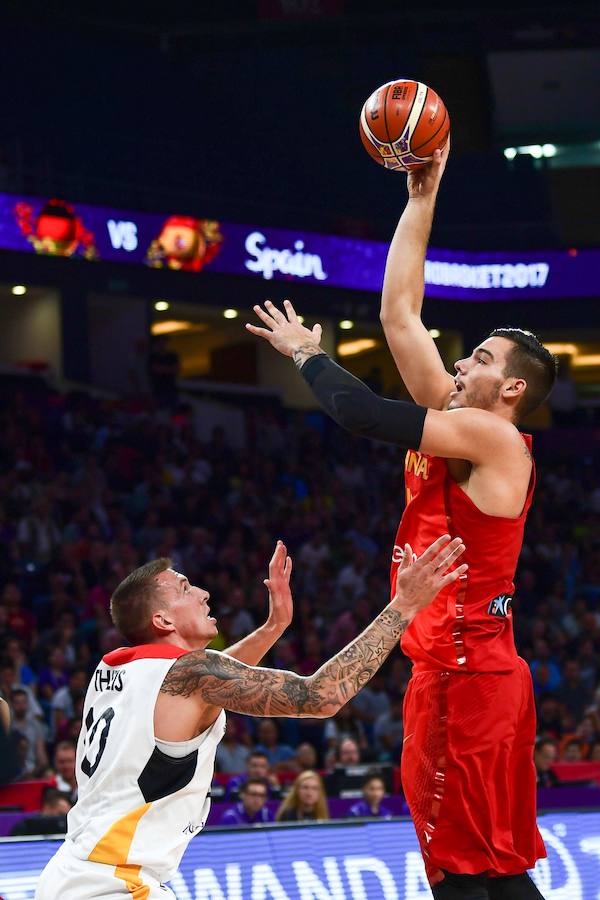 La selección que dirige Sergio Scariolo disputará su décima semifinal consecutiva tras imponerse al equipo germano con una sensacional actuación de Marc Gasol. 