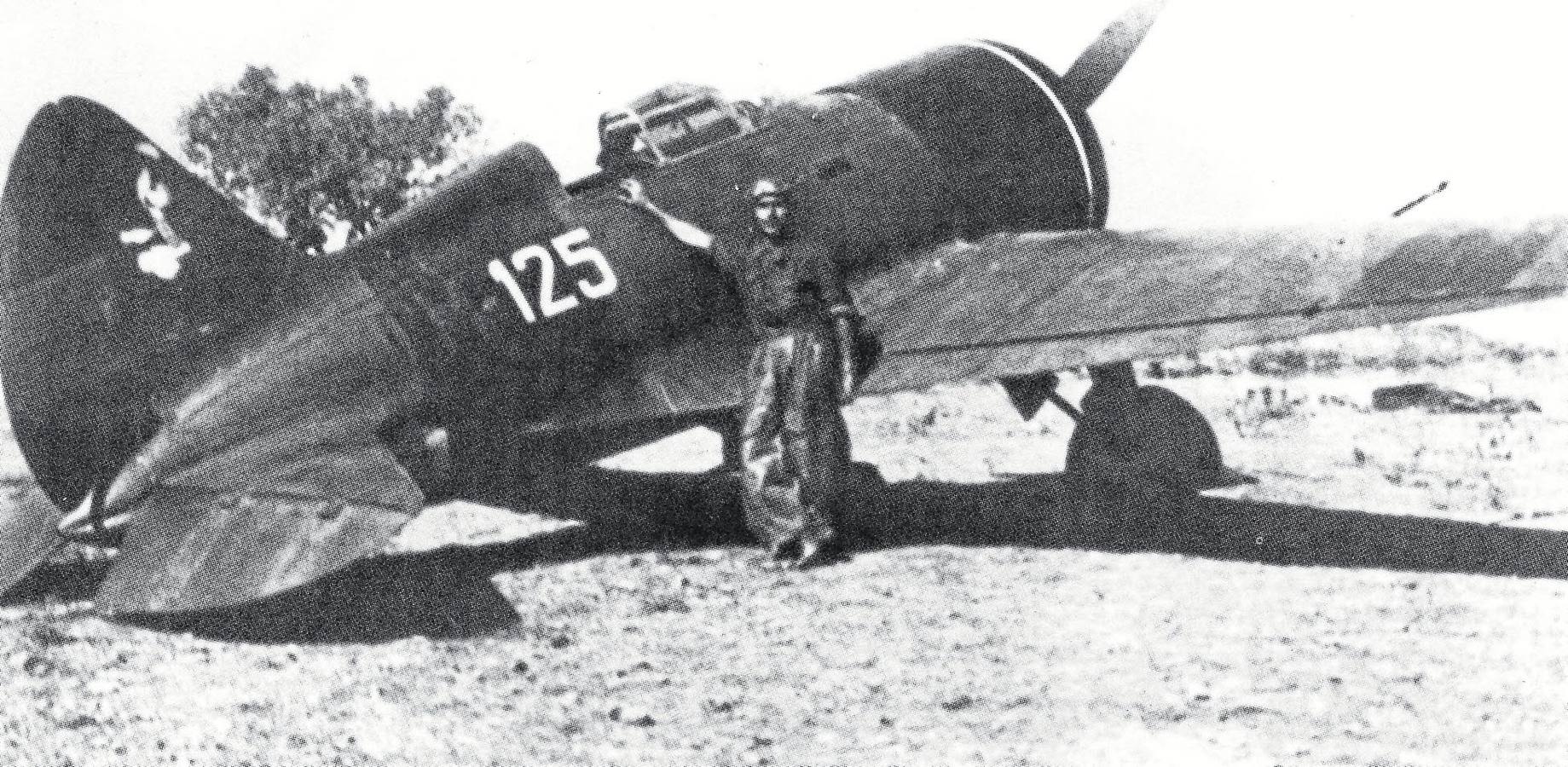 El piloto santoñés Manuel Zarauza, miembro de la escuadra republicana durante la Guerra Civil, acabó como coronel del ejército ruso combatiendo contra los nazis.