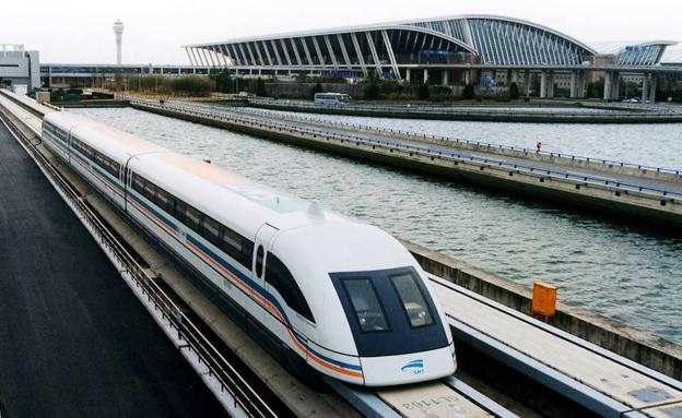 Tren de levitación magnética en Shangái.