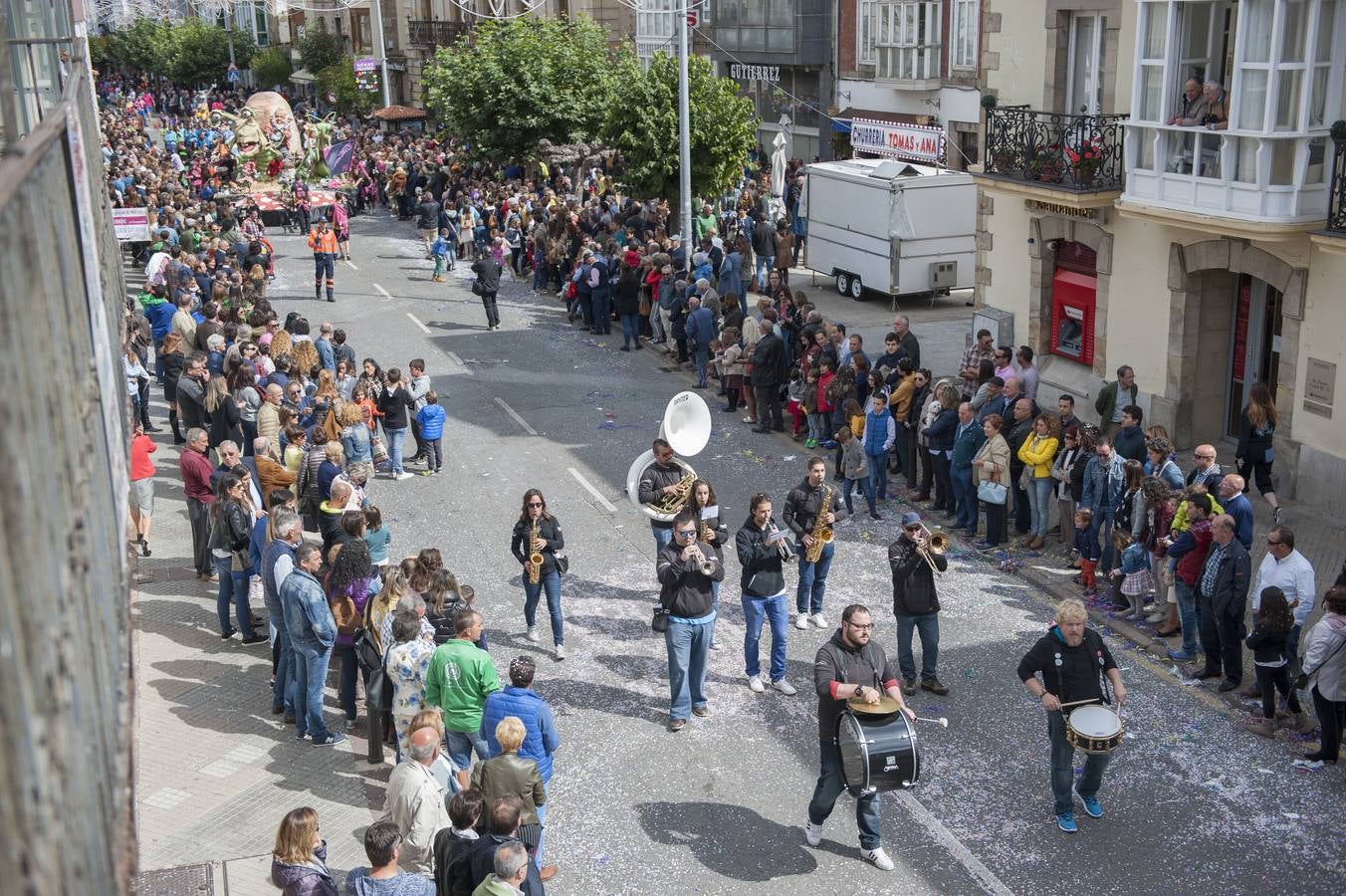 Las carrozas regresan a las calles de Reinosa