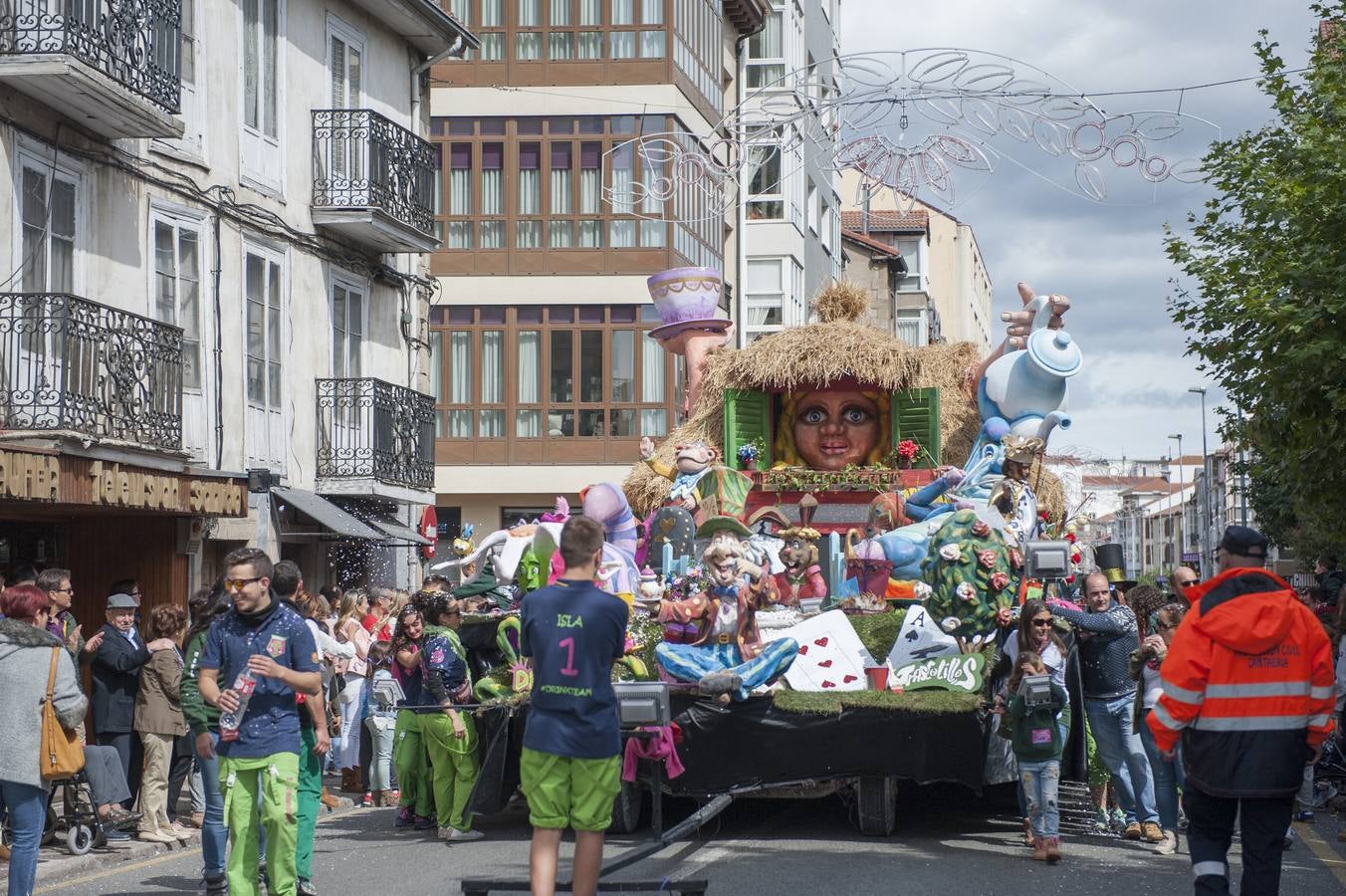 Las carrozas regresan a las calles de Reinosa