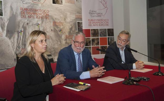 Marina Bolado, Ramón Ruiz y Roberto Ontañón.