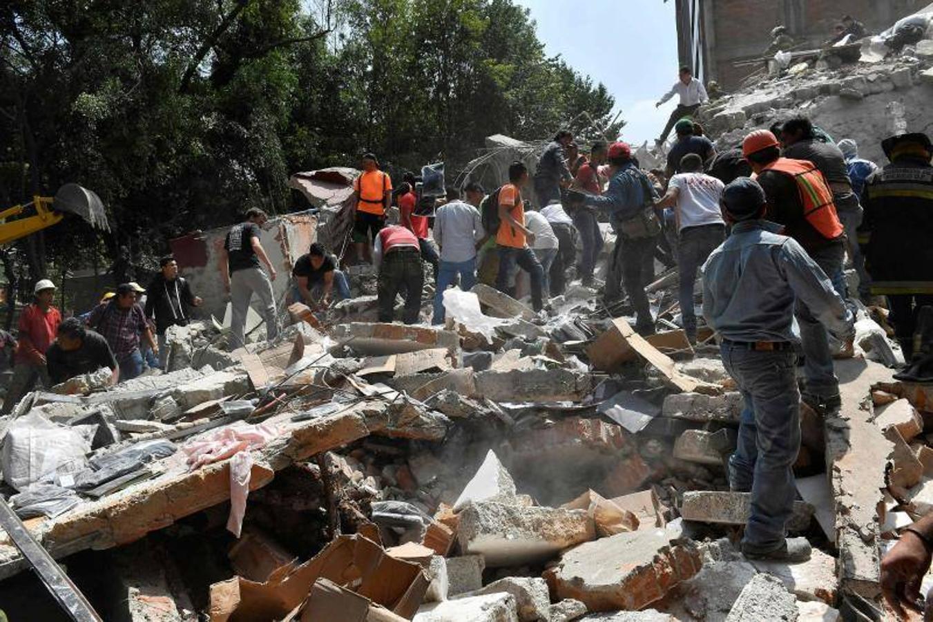 El temblor, de magnitud 6,8, se produce apenas dos horas después de que la ciudadanía saliera a las calles de todo el país en un simulacro conmemorativo del temblor de 1985