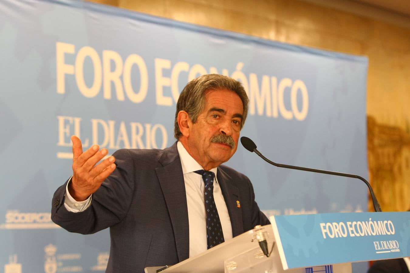 Imágenes del Foro Económico, con la intervención de Miguel Ángel Revilla