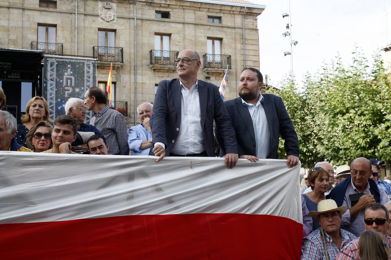 Búscate en las fotos si estuviste en el Día de Campoo