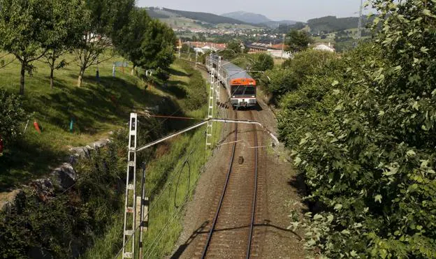 Fomento licita la primera gran obra del tren rápido entre Santander y Palencia
