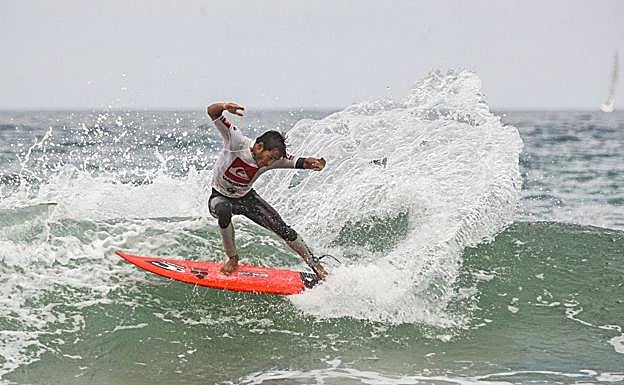 La playa de Somo acoge desde este sábado el Cantabria Kneeboard World