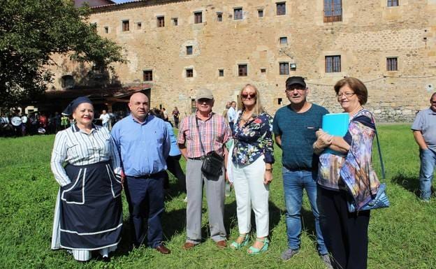 San Román de Cayón cumplió de nuevo su promesa de subir a El Soto