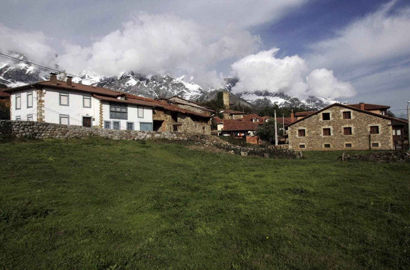 Mogrovejo: un refugio de montaña con encanto natural que también posee historia y mucho patrimonio