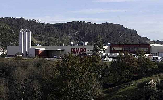Facotría de Bimbo en Solares.