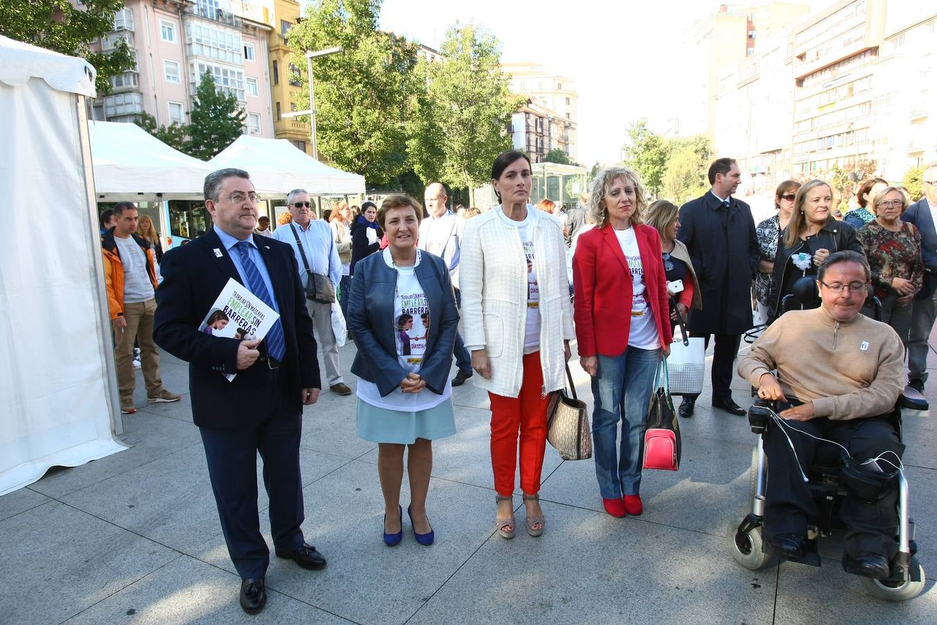 Santander acogió dos actos a la misma hora al no haberse consensuado por los colectivos uno conjunto que englobara a todos ellos 