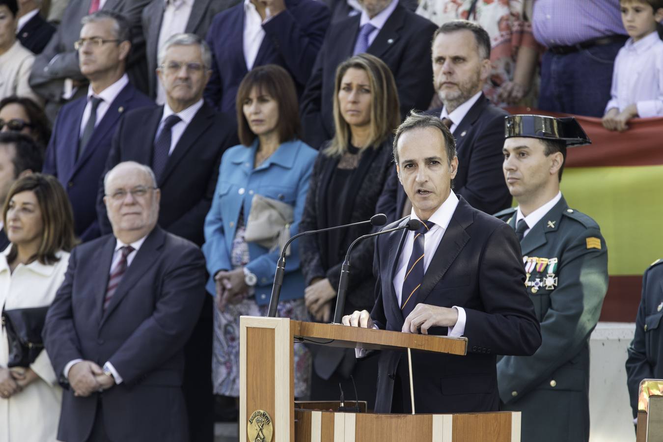 Imágenes de la fiesta del Pilar en el cuartel de Campogiro
