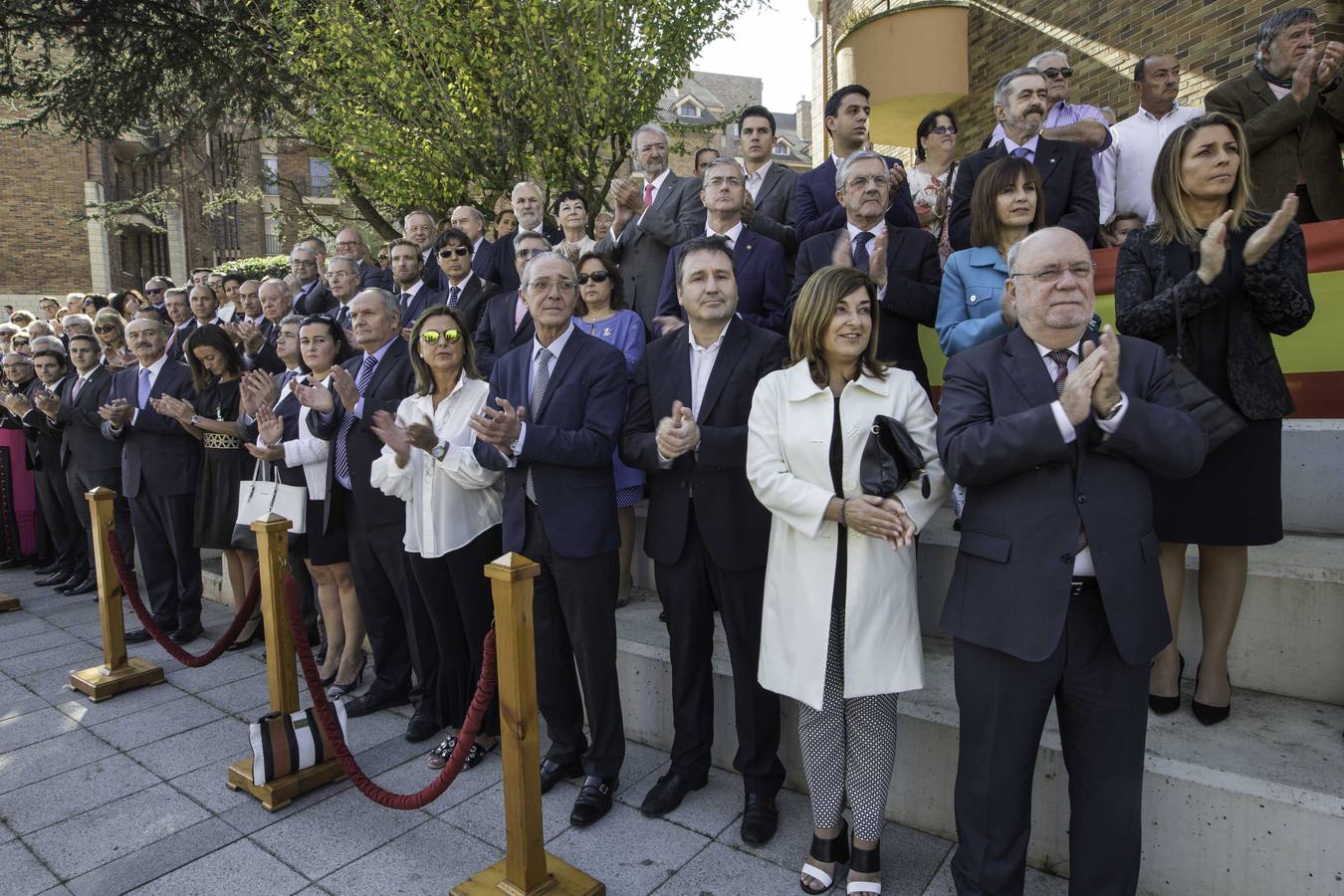Imágenes de la fiesta del Pilar en el cuartel de Campogiro