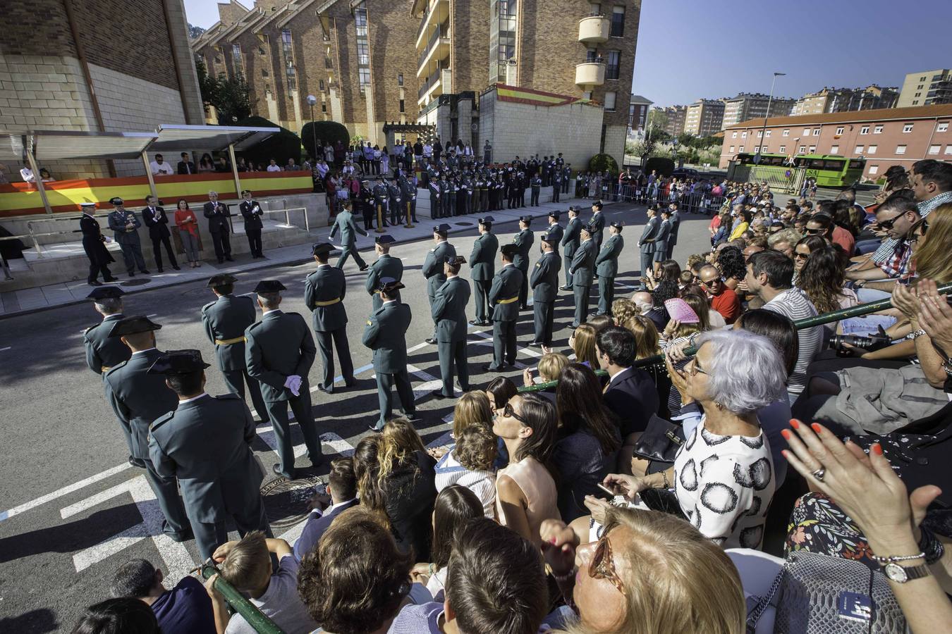 Imágenes de la fiesta del Pilar en el cuartel de Campogiro