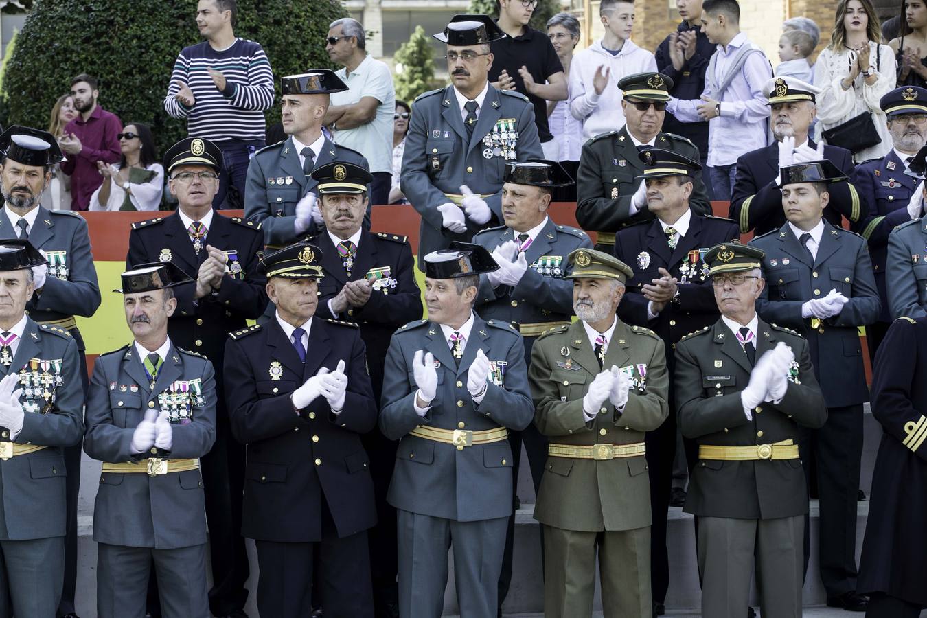 Imágenes de la fiesta del Pilar en el cuartel de Campogiro